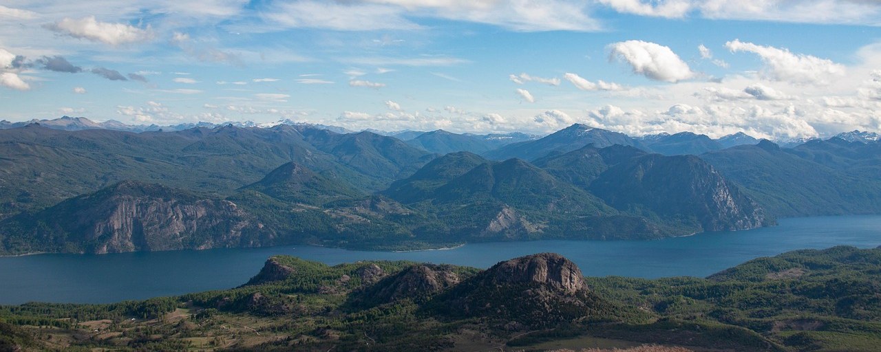 Andean mountains surrounding a lake in Argentine Patagonia